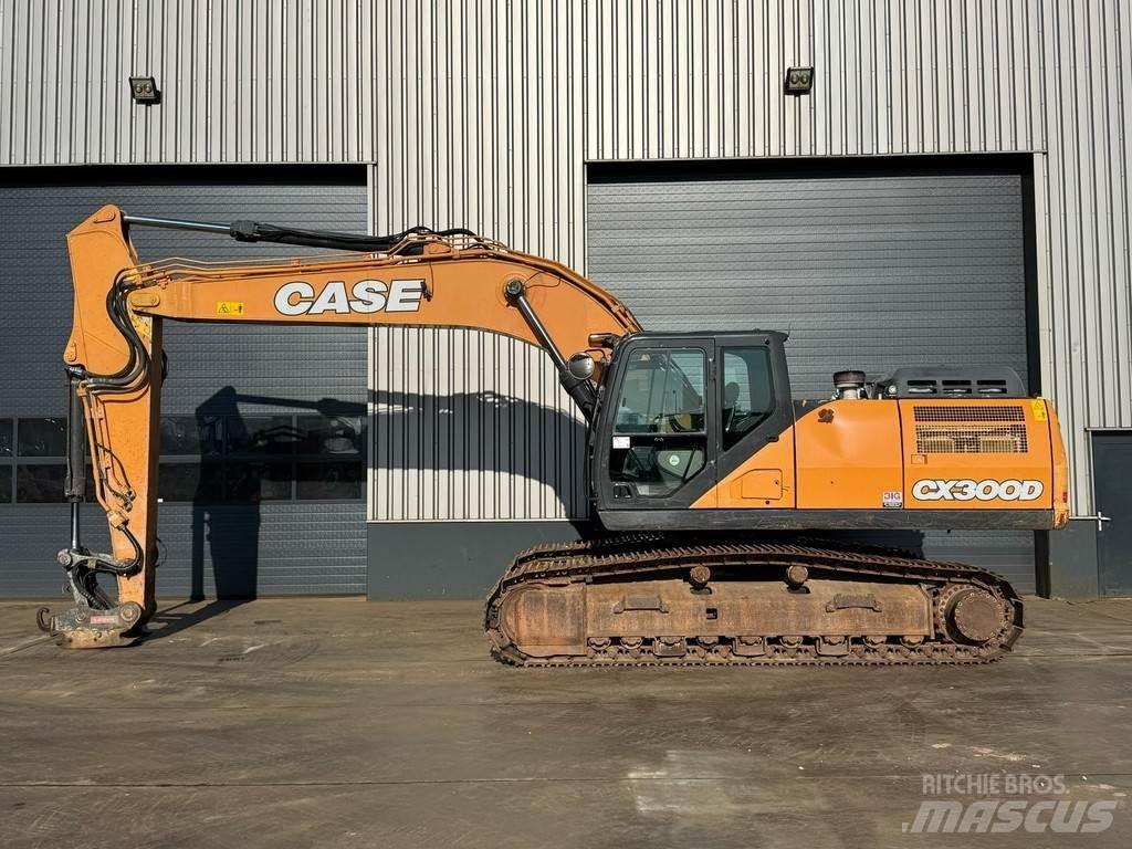 CASE CX300D Paletli ekskavatörler