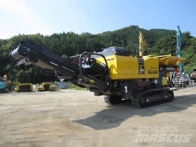 Komatsu BR380JG-3 Gezer kırıcılar