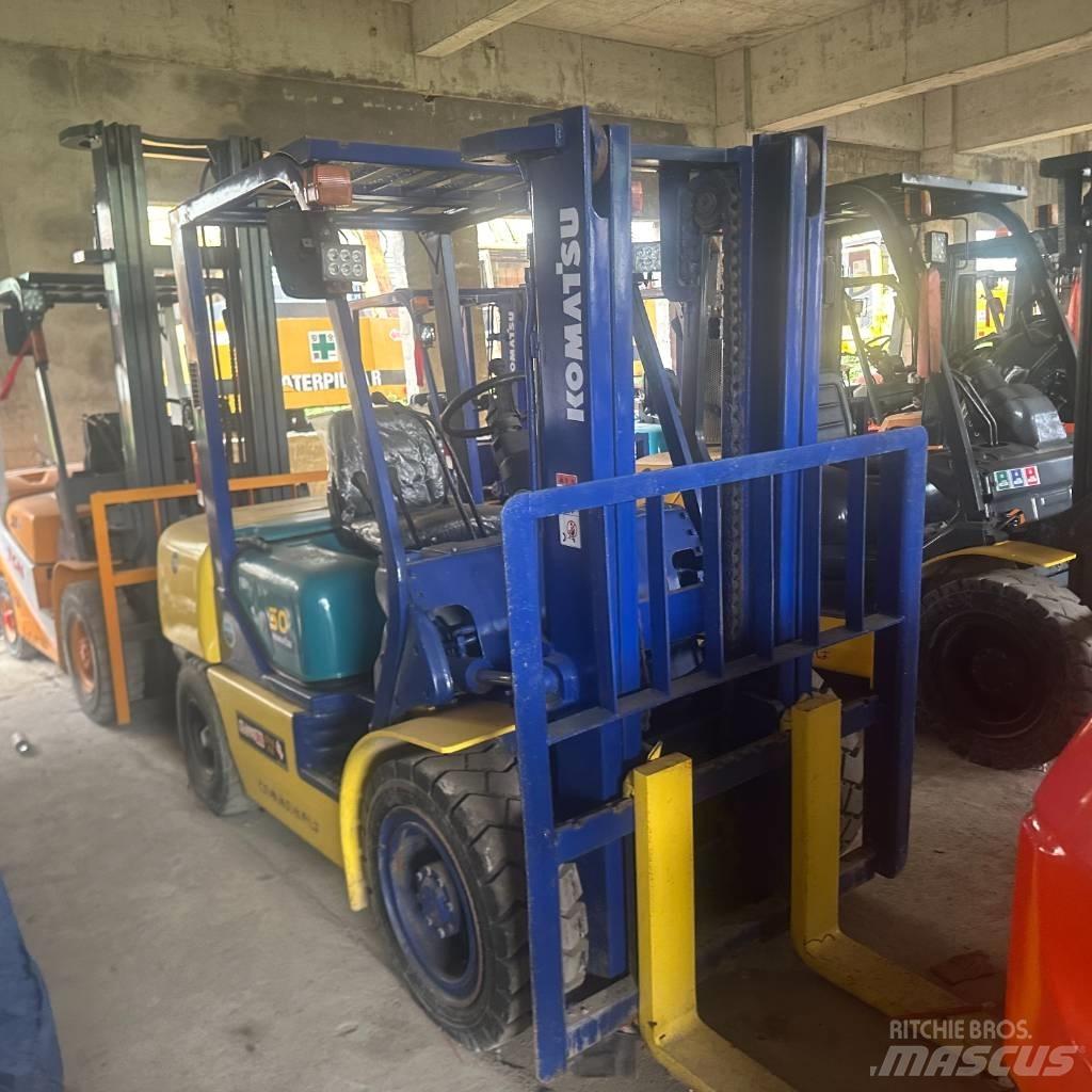 Komatsu F30T Dizel forkliftler