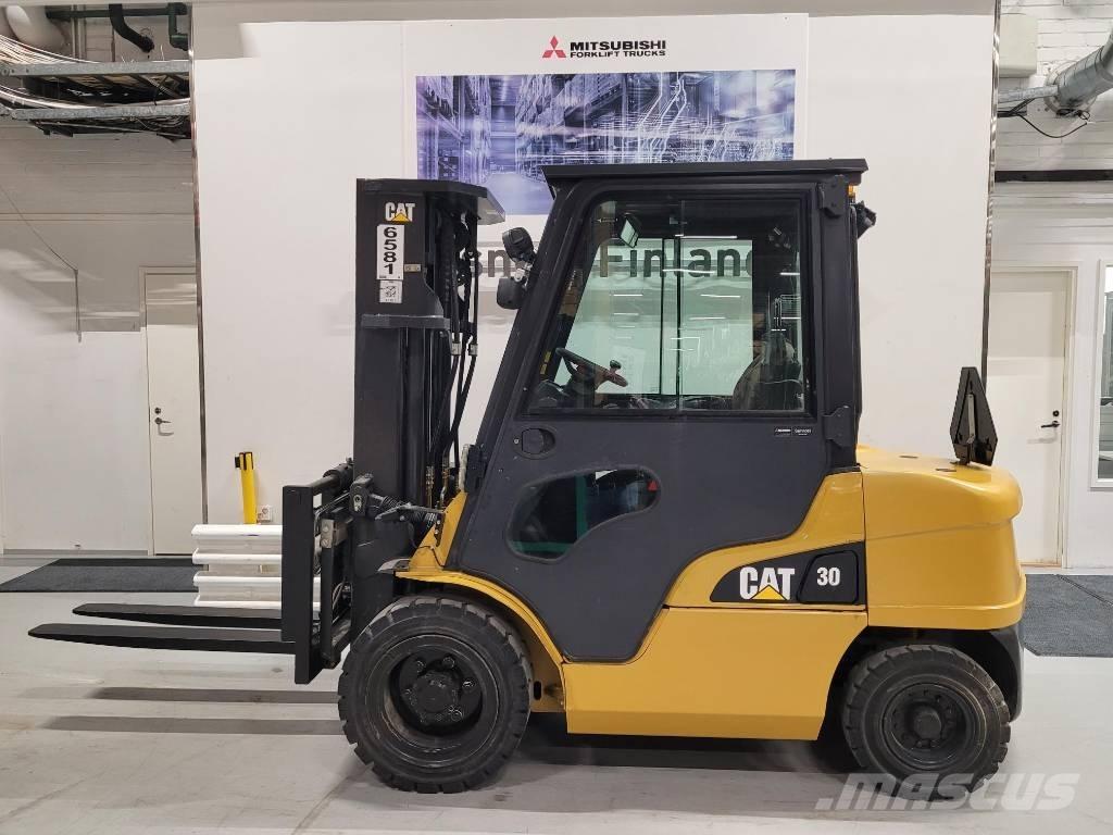 CAT DP 30 N Dizel forkliftler
