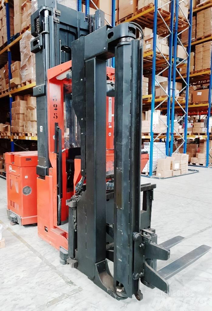 BT CTX 1300 Dar koridor forklifti
