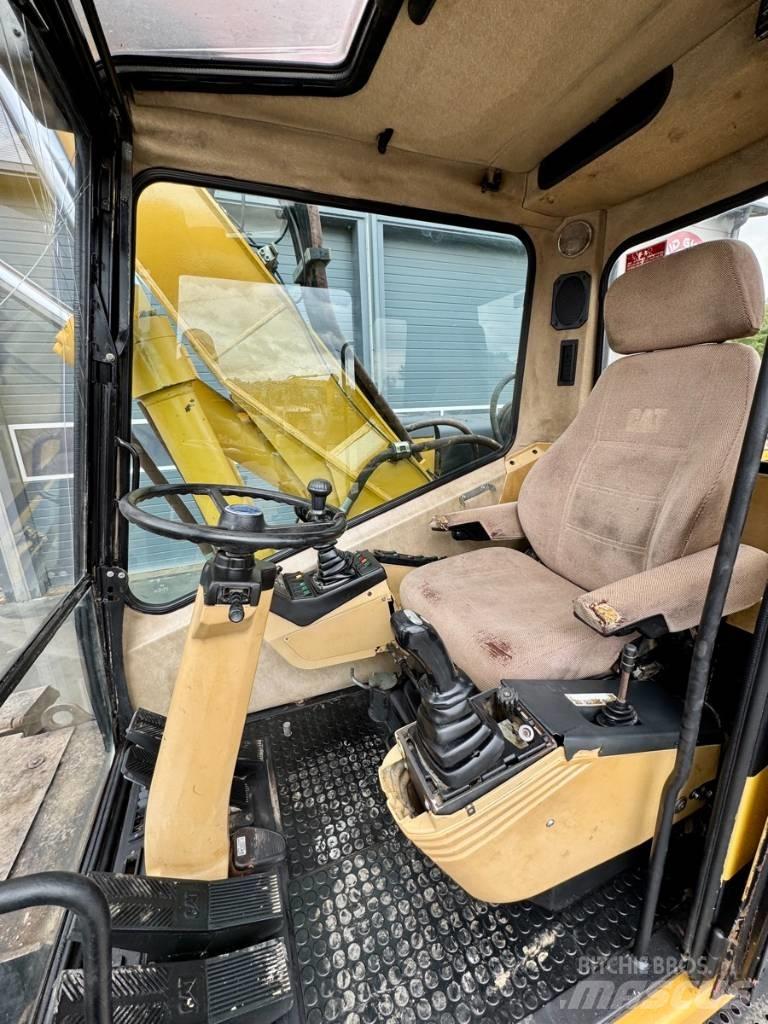 CAT M 315 Lastik tekerli ekskavatörler