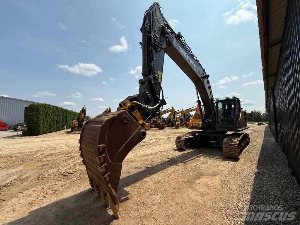 Volvo EC 300 EL Paletli ekskavatörler