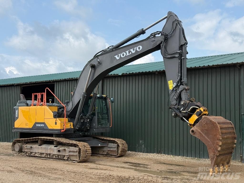 Volvo EC 300 EL Paletli ekskavatörler