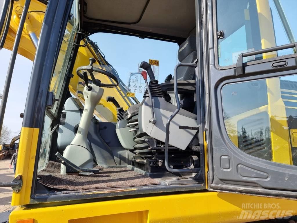 Komatsu PW 148-8 Lastik tekerli ekskavatörler