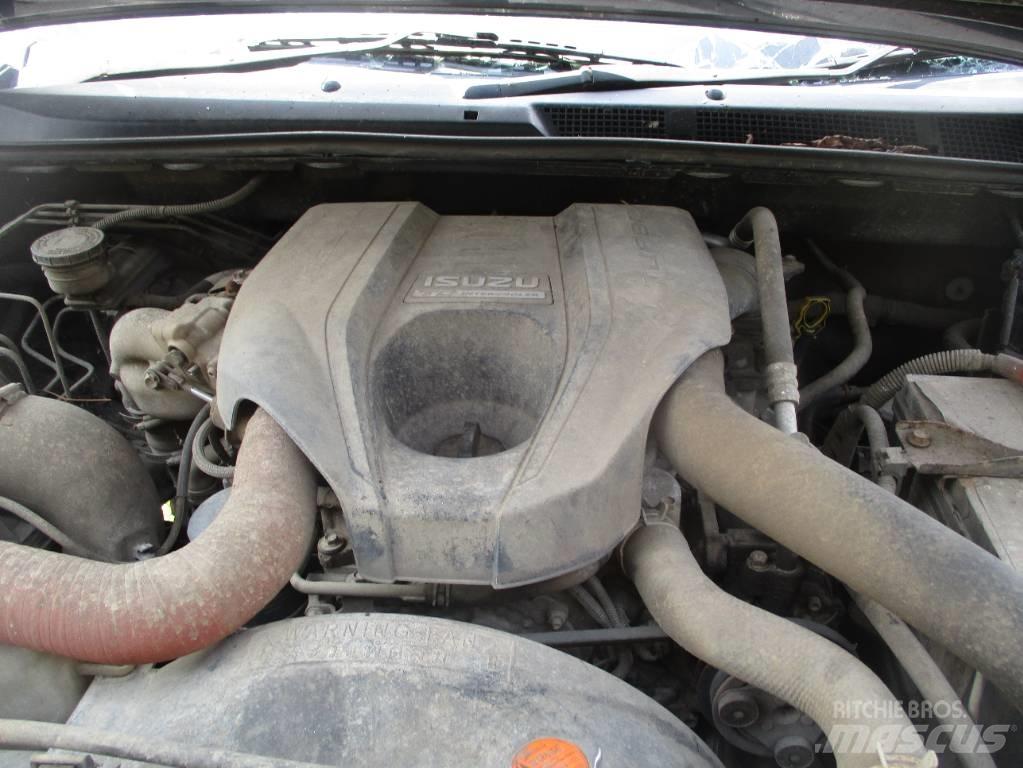 Isuzu D-MAX Pikaplar