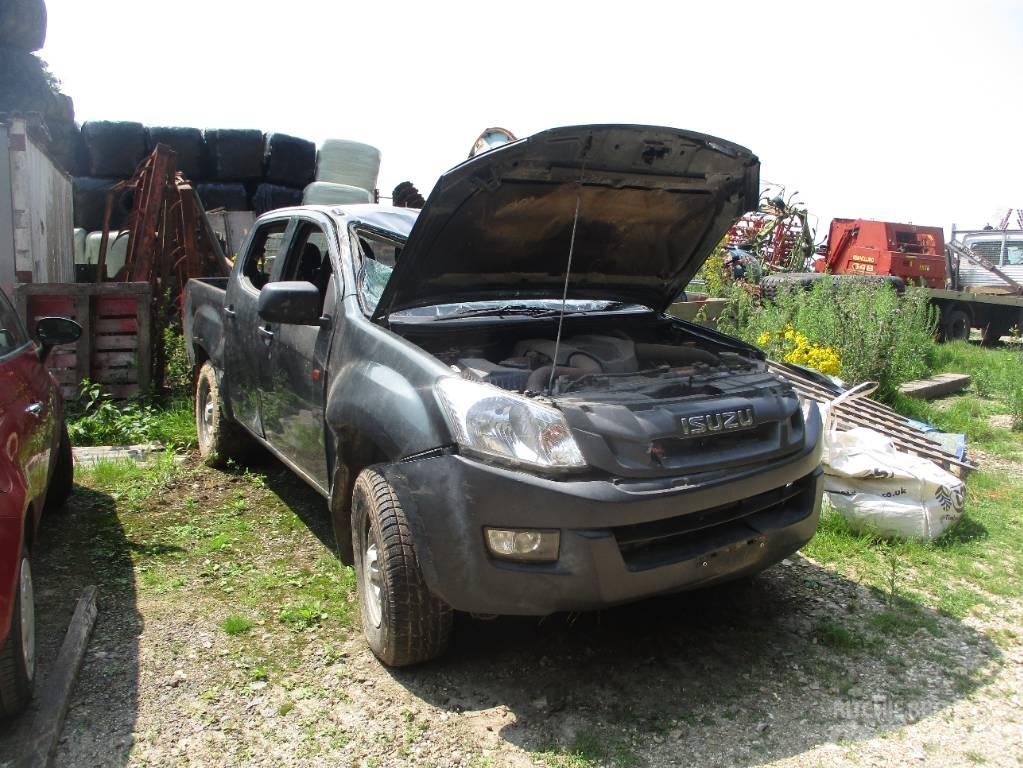 Isuzu D-MAX Pikaplar