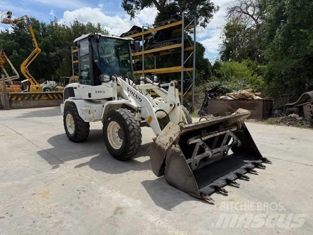 Volvo L 30 G Tekerlekli yükleyiciler