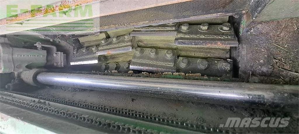 John Deere 8400 Kendi yürür silaj makinalari