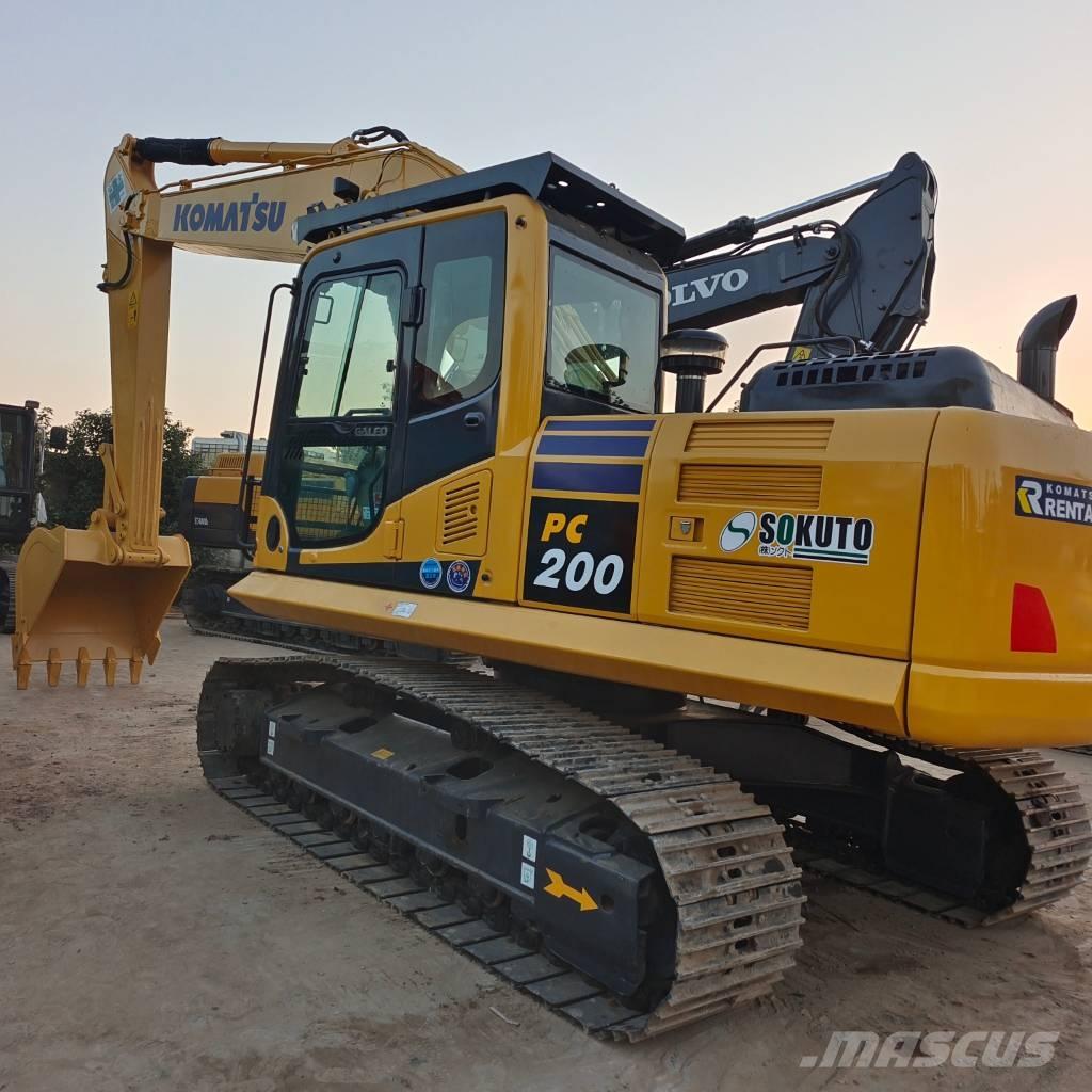 Komatsu PC 200-8 Paletli ekskavatörler