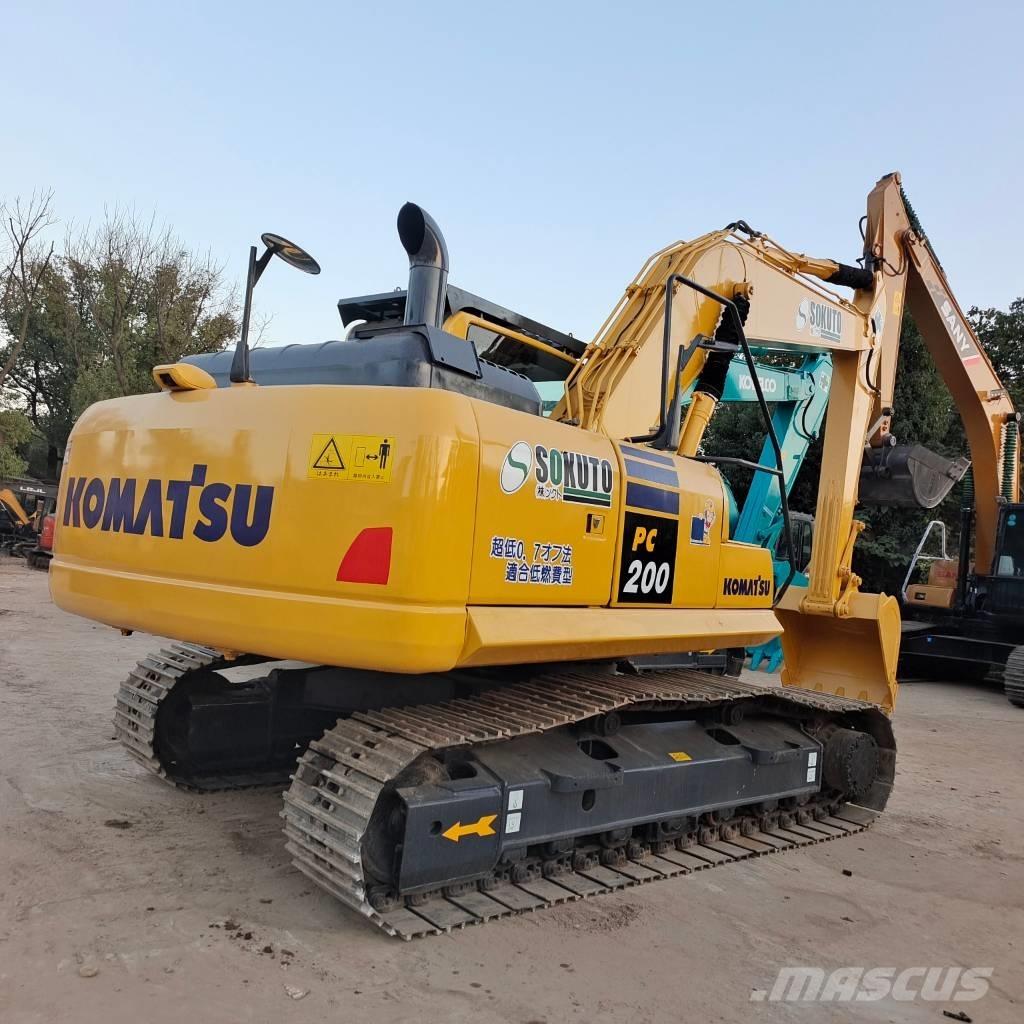 Komatsu PC 200-8 Paletli ekskavatörler