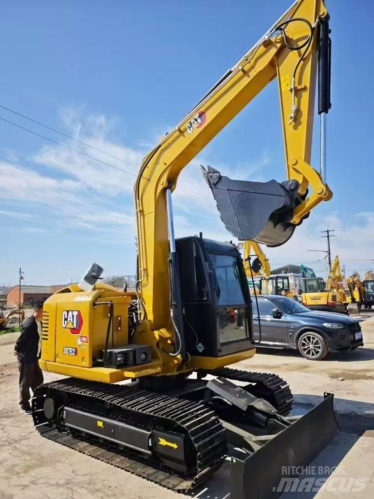CAT 307E2 Paletli ekskavatörler