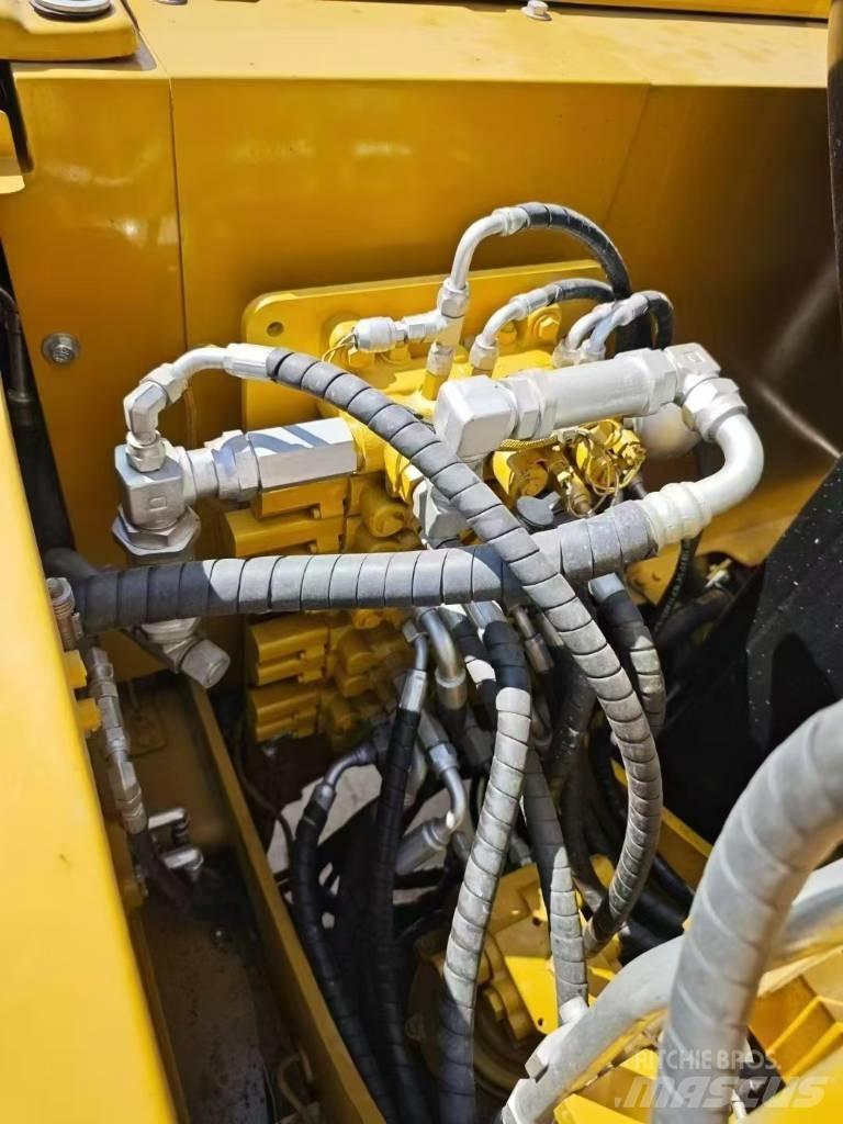 CAT 307E2 Paletli ekskavatörler