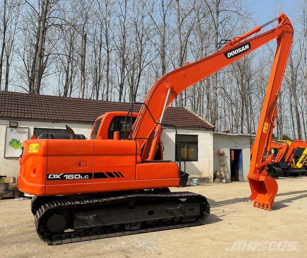 Doosan DX160LC Paletli ekskavatörler