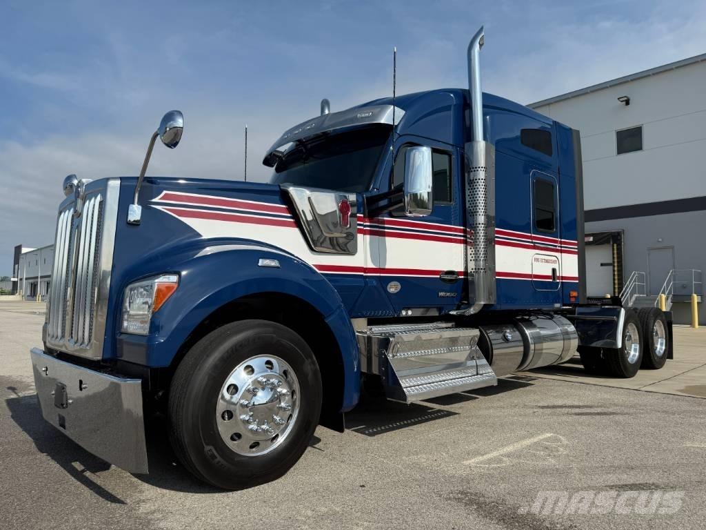 Kenworth W 990 Çekiciler