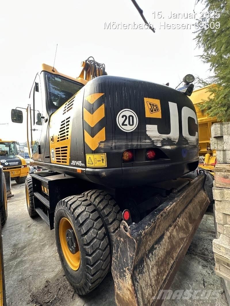 JCB JS145W PLUS Lastik tekerli ekskavatörler