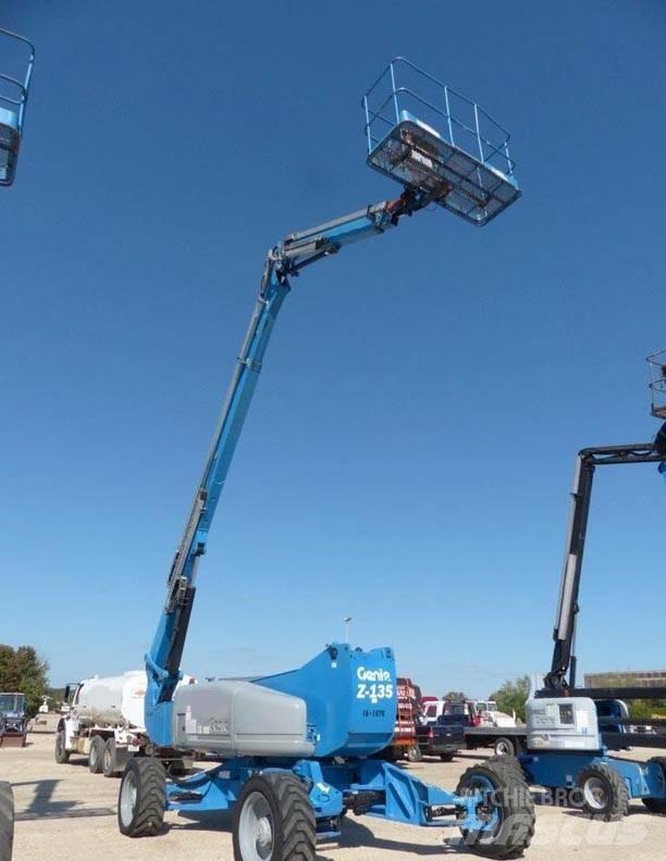 Genie Z135 Körüklü personel platformları