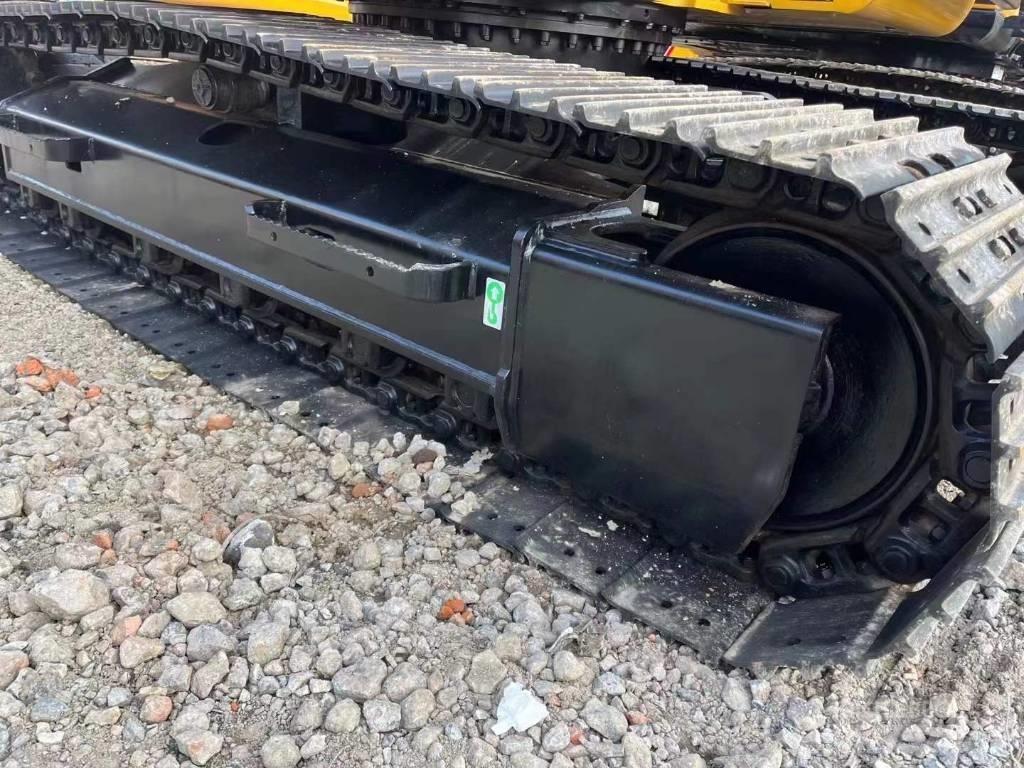 CAT 313 D Paletli ekskavatörler