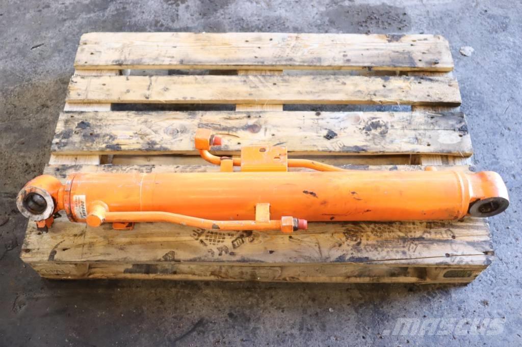 Doosan DX 60 R Mini ekskavatörler, 7 tona dek