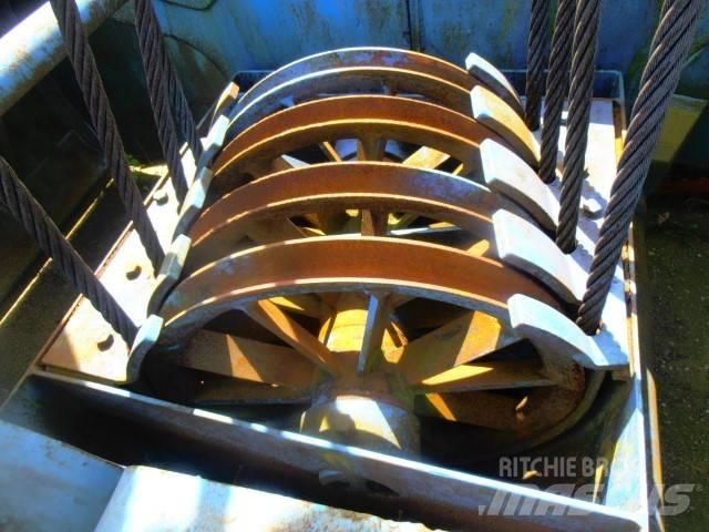  Clamshell 17½ m³ Polipler