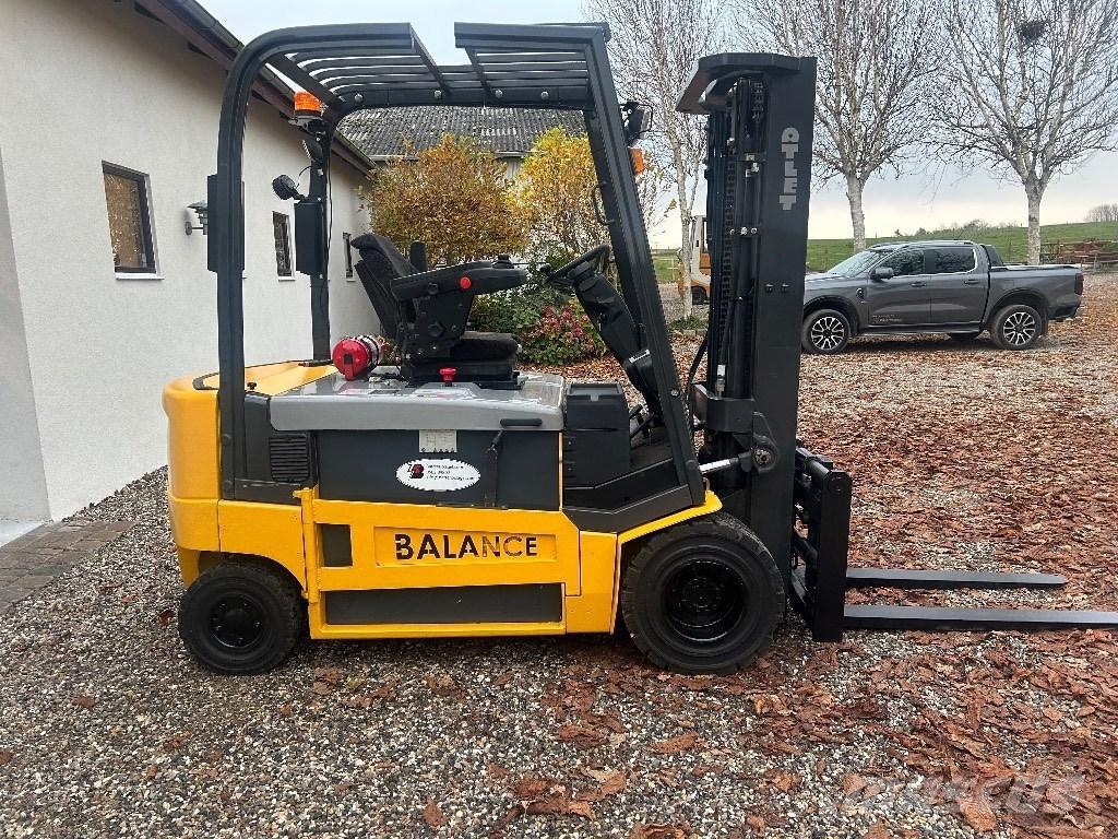 Atlet L30T Elektrikli forkliftler