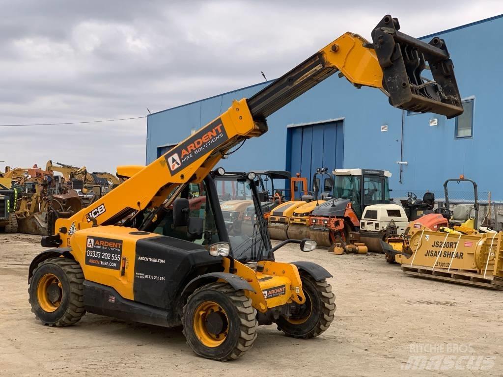 JCB 525-60 HI VIZ Tarimsal teleskopik yükleyiciler