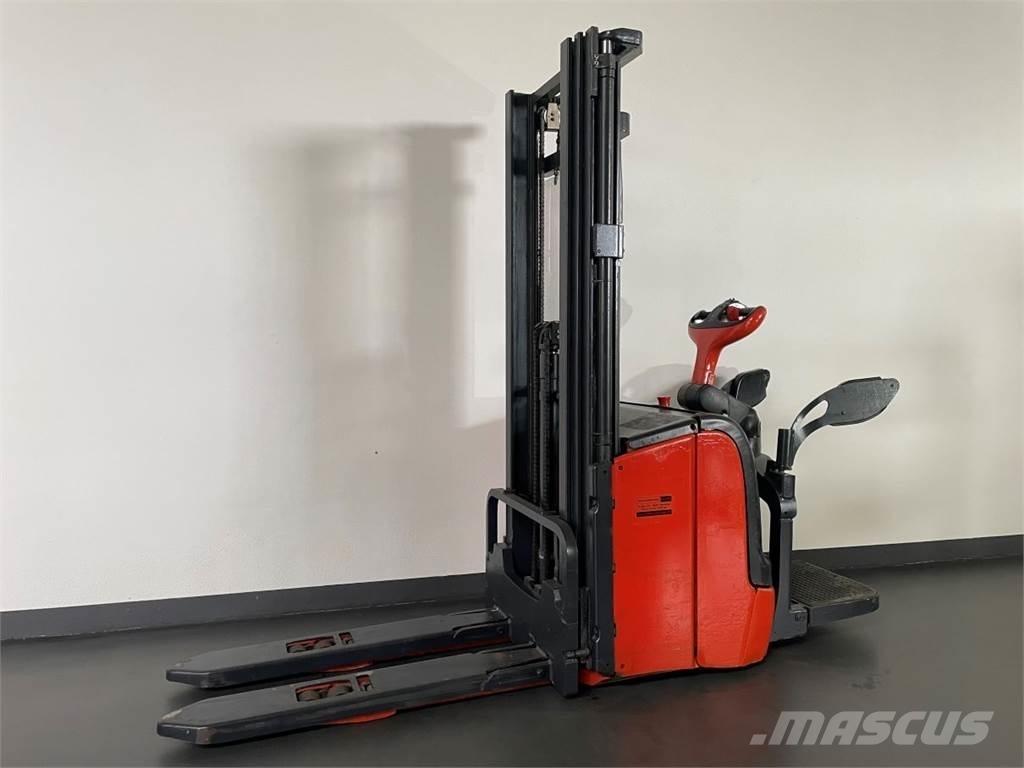 Linde L14AP Yaya kumandali istif makinasi