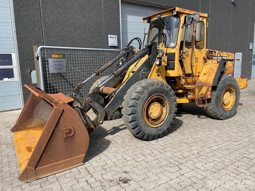 Volvo 4300 Tekerlekli yükleyiciler