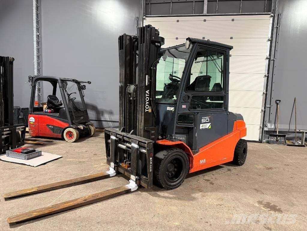 Toyota 8 FBMT 50 Elektrikli forkliftler