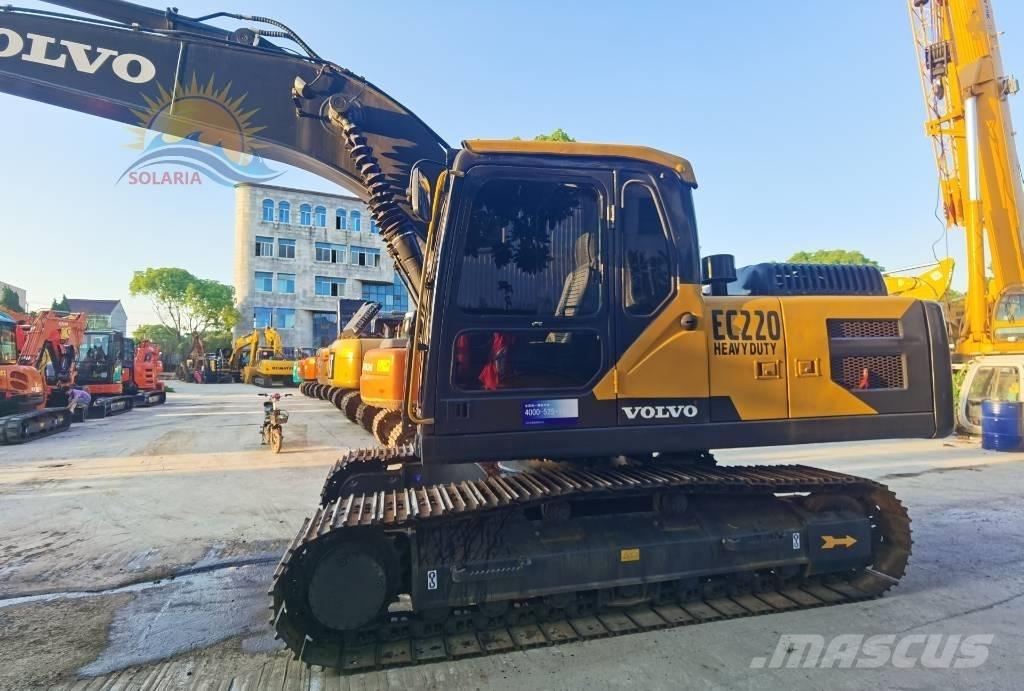 Volvo EC 220 DL Paletli ekskavatörler