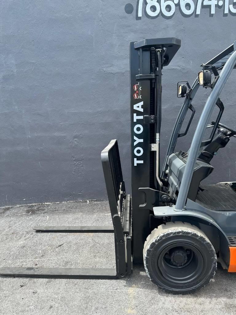 Toyota 8 FG U 25 Diger