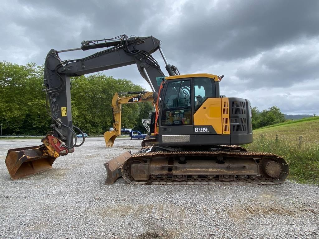 Volvo ECR 235 E Paletli ekskavatörler