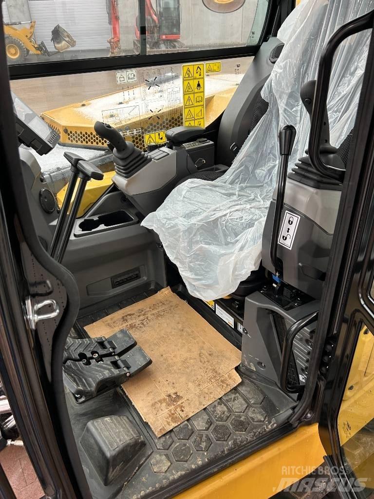 CAT 306 Mini ekskavatörler, 7 tona dek