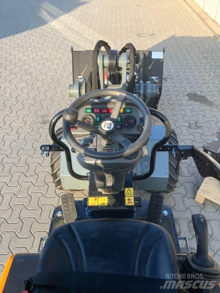 GiANT G1500 Çok amaçlı yükleyiciler