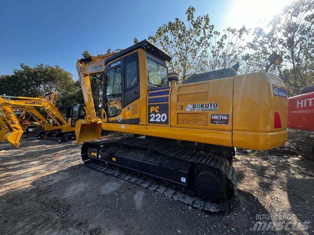 Komatsu PC 220-8 Paletli ekskavatörler