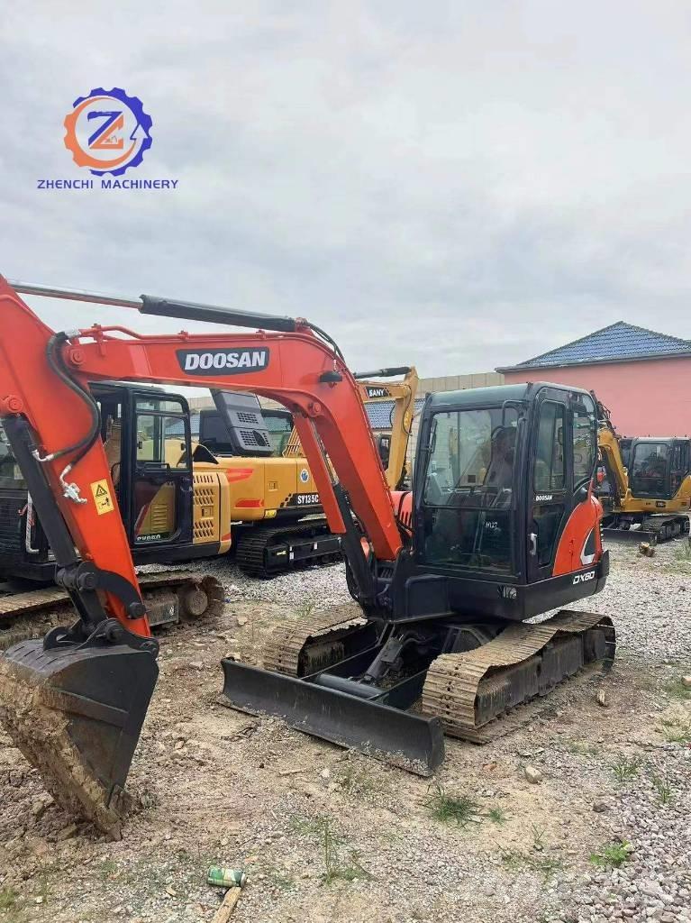 Doosan DX 60 Mini ekskavatörler, 7 tona dek