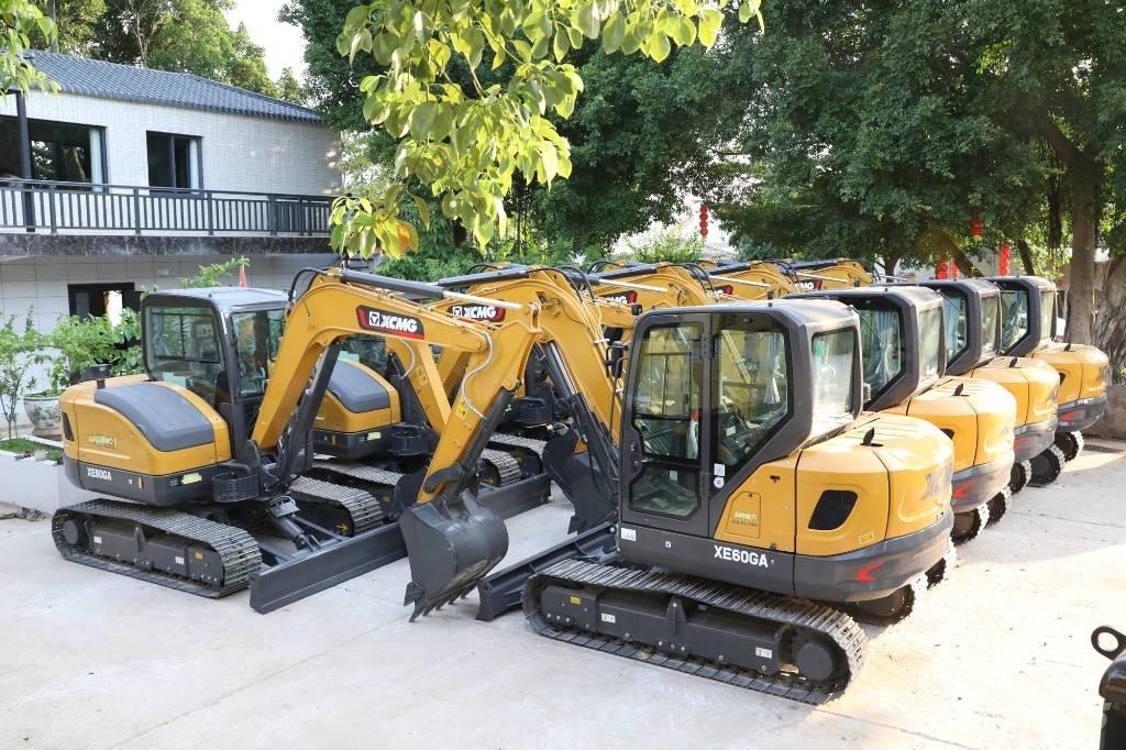 XCMG XE 60 GA Paletli ekskavatörler