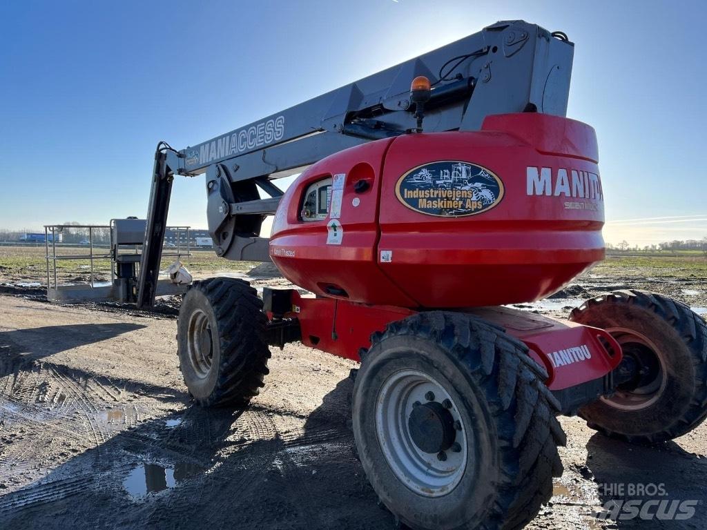 Manitou 200 ATJ Körüklü personel platformları