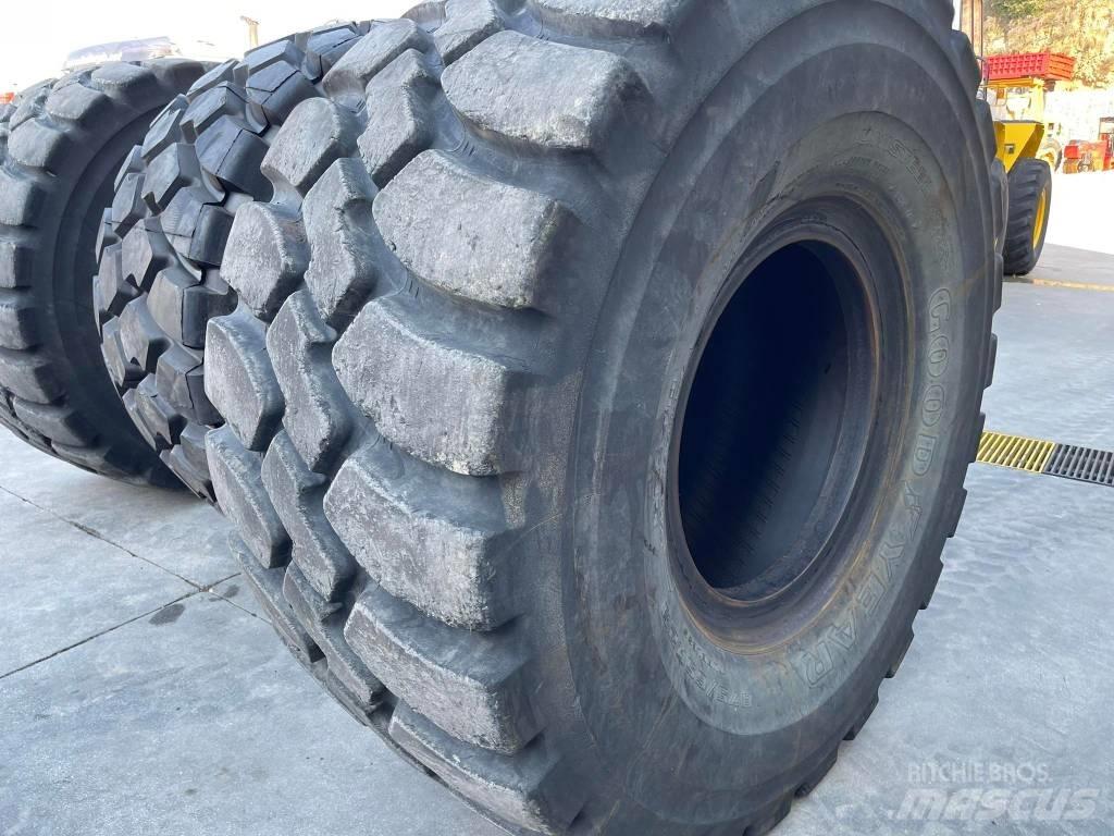 CAT 982M Tekerlekli yükleyiciler
