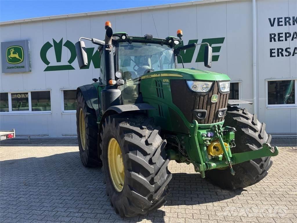 John Deere 6215R Traktörler