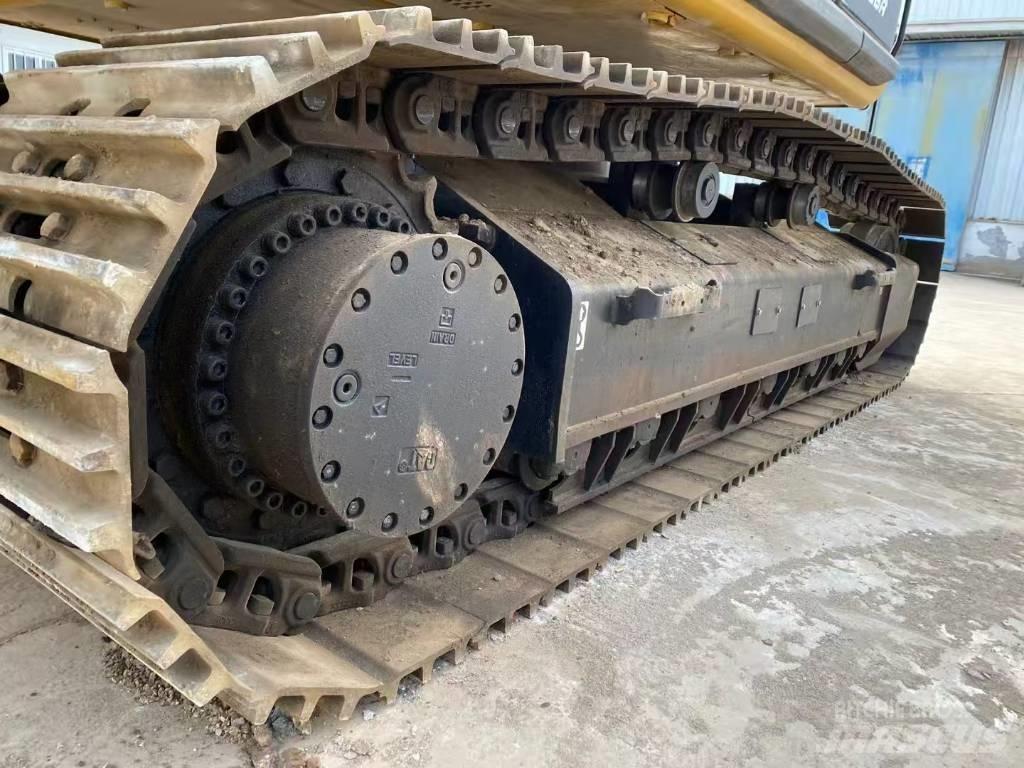 CAT 336 D Paletli ekskavatörler