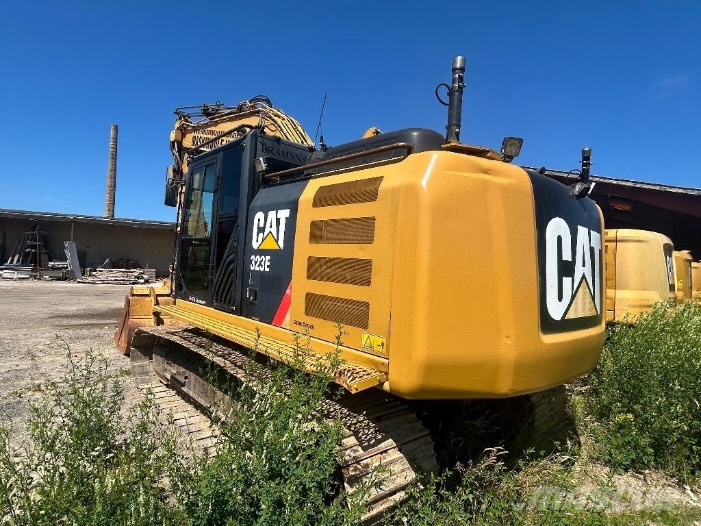 CAT 323 EL Paletli ekskavatörler