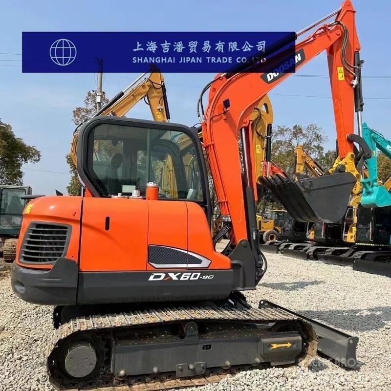 Doosan DX 60-9C Mini ekskavatörler, 7 tona dek
