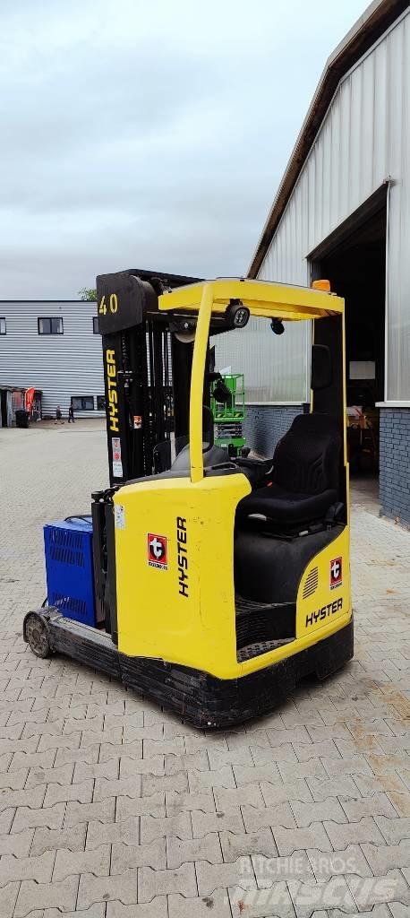 Hyster R 1.6 Reach truck - depo içi istif araçları