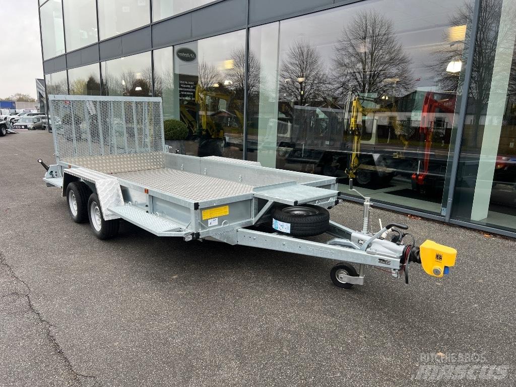 Variant 3518 m4 Araç nakil römorklari