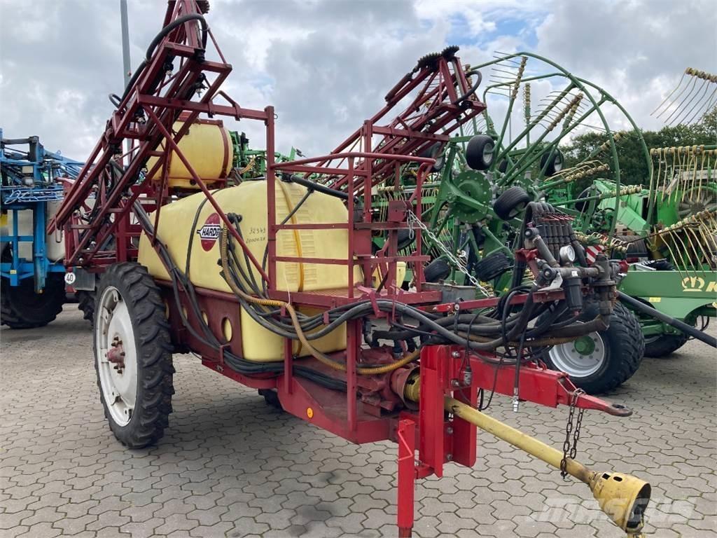 Hardi TYZ 2400 Çekilir pülverizatörler