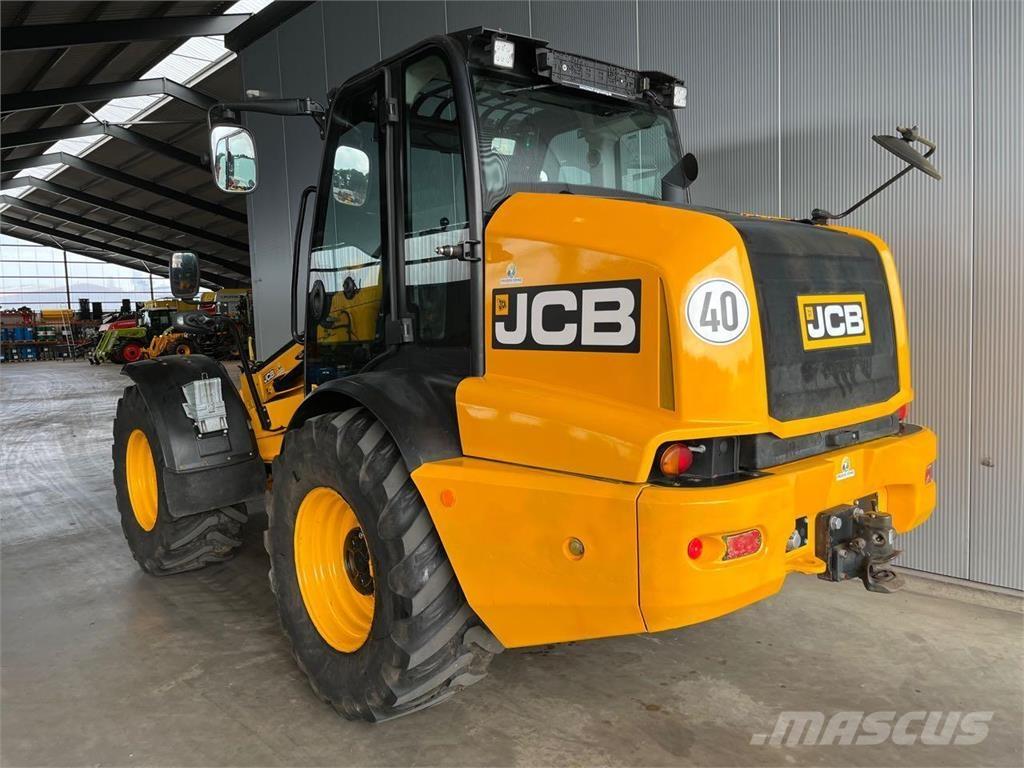 JCB TM 320 Agri Tekerlekli yükleyiciler