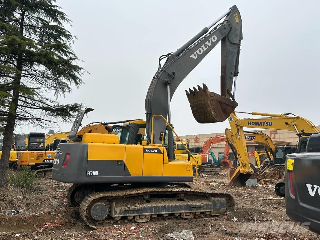 Volvo EC210 Paletli ekskavatörler