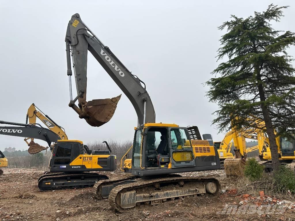 Volvo EC210 Paletli ekskavatörler