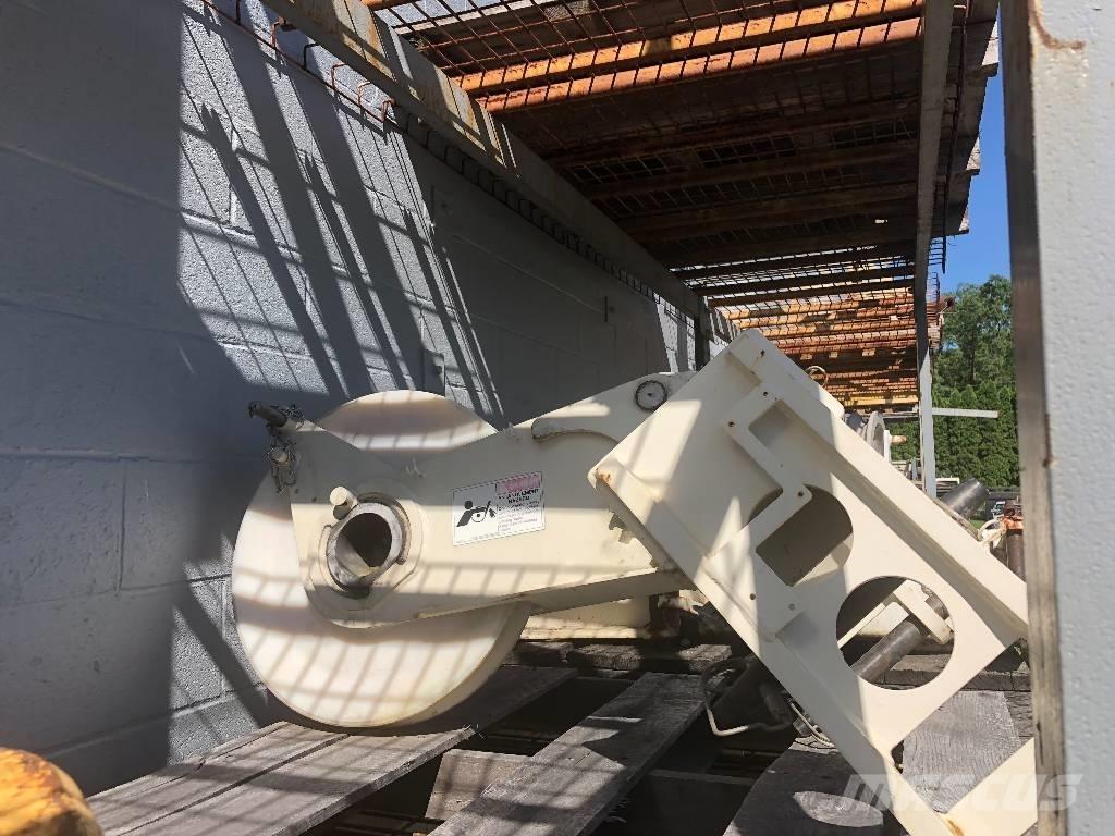 Demag AC 250-1 Yol-Arazi Tipi Vinçler (AT)
